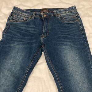 Steve’s Jeans tapered skinny jeans size 34/32 EUC
